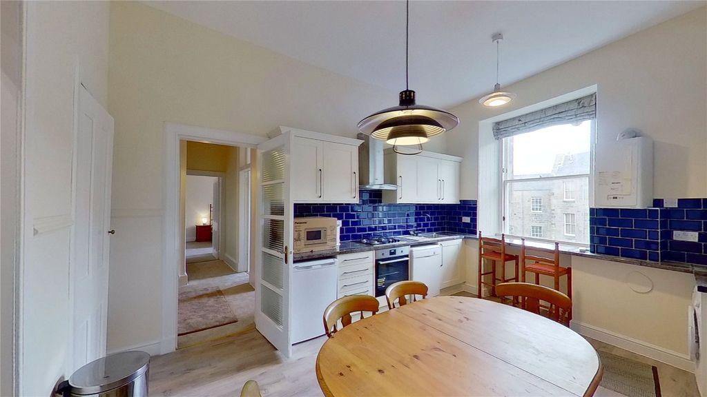 Property photo 3 of 11 Photo 3