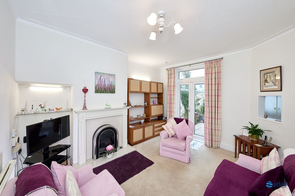 Property photo 3 of 16 Rear Lounge