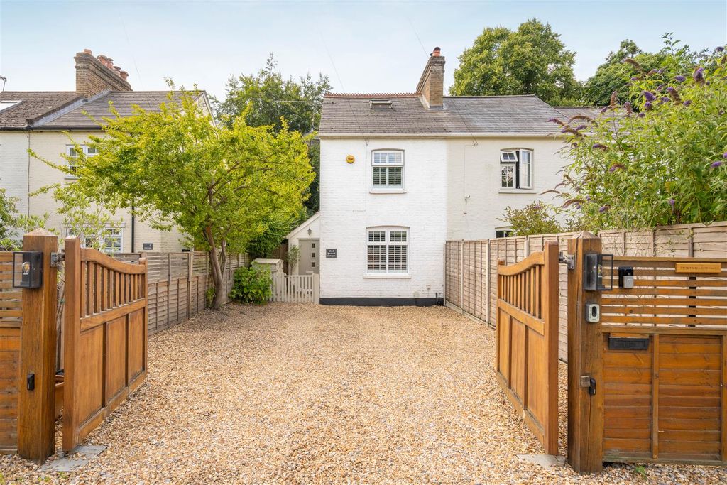 Property photo 1 of 13