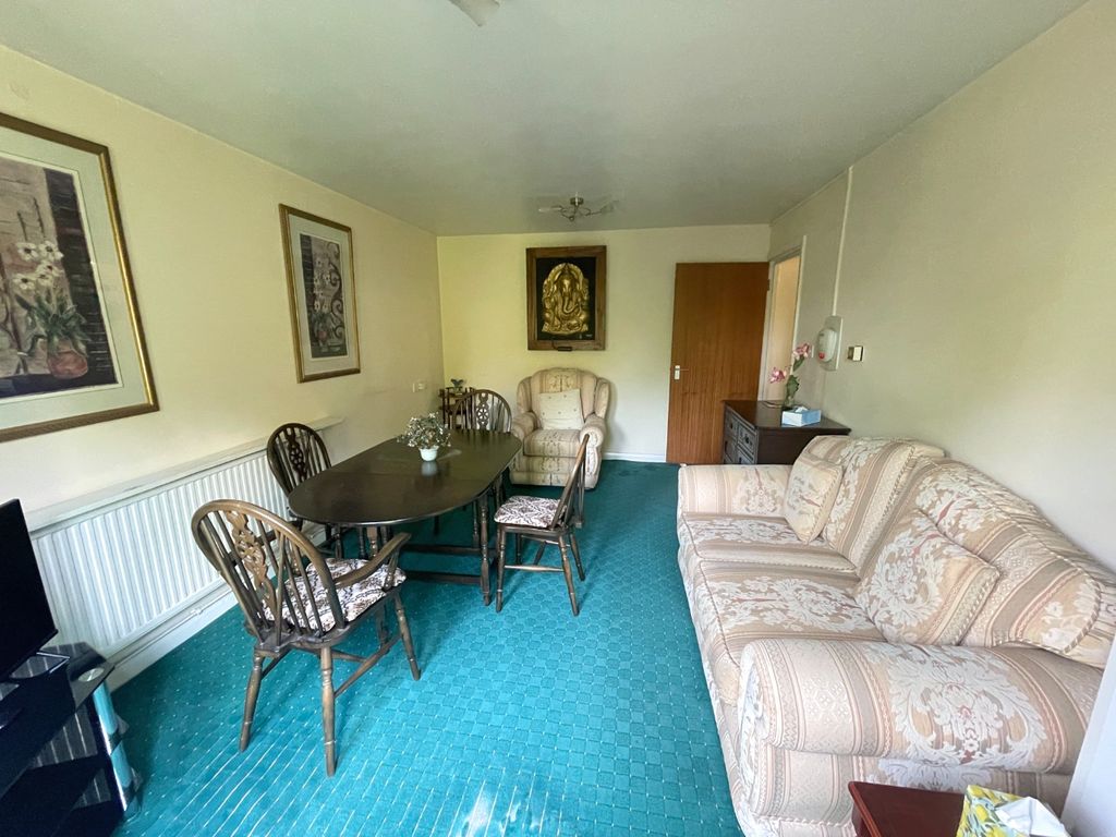 Property photo 2 of 21 2270132