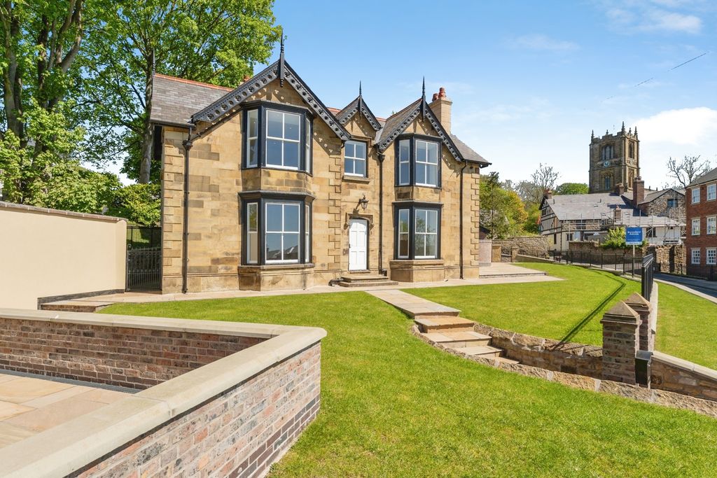 Property photo 1 of 54 Photo