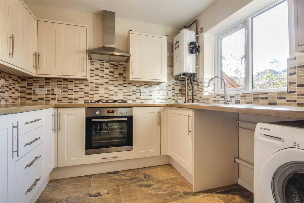Property photo 1 of 24