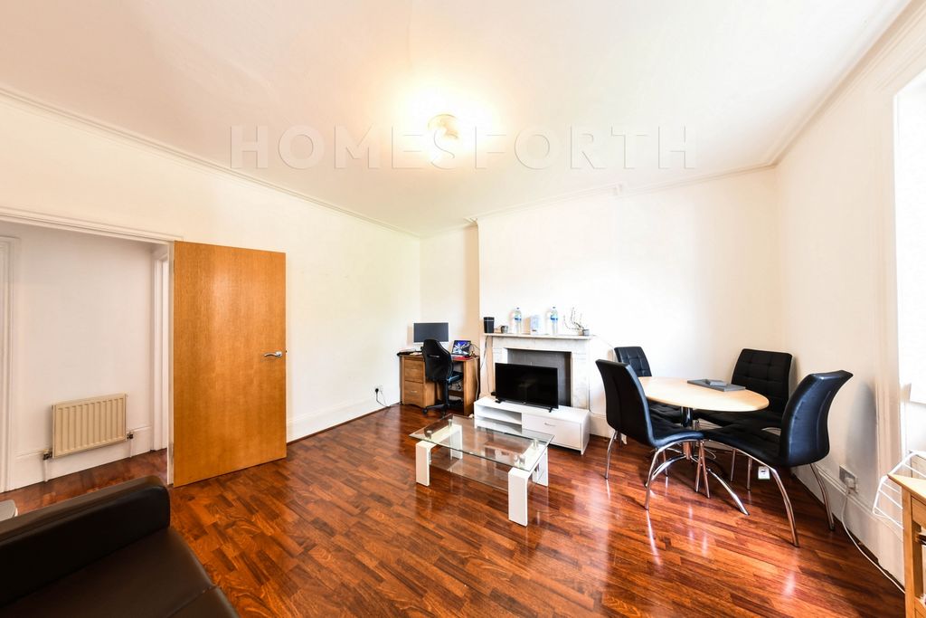 Property photo 1 of 9 Photo 8