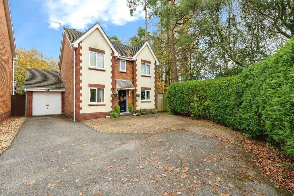 Property photo 1 of 22 Picture No. 23