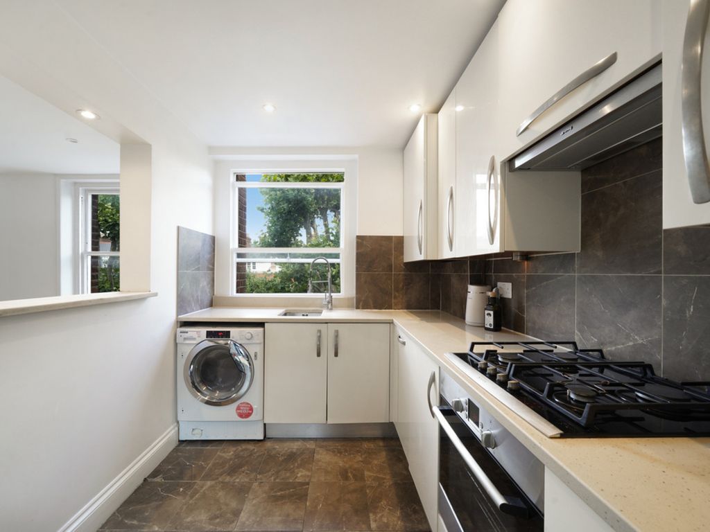 Property photo 3 of 16