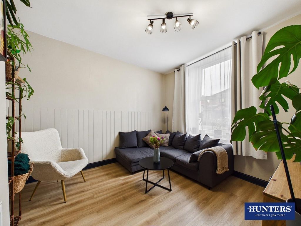 Property photo 3 of 13 Living Room