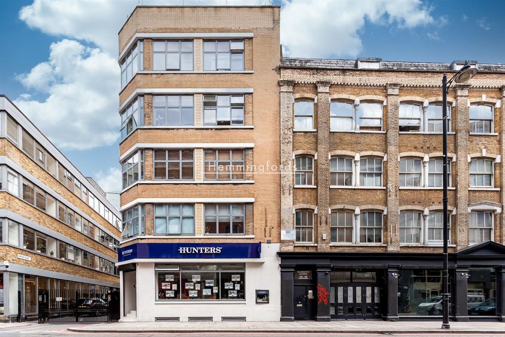 Property photo 2 of 12