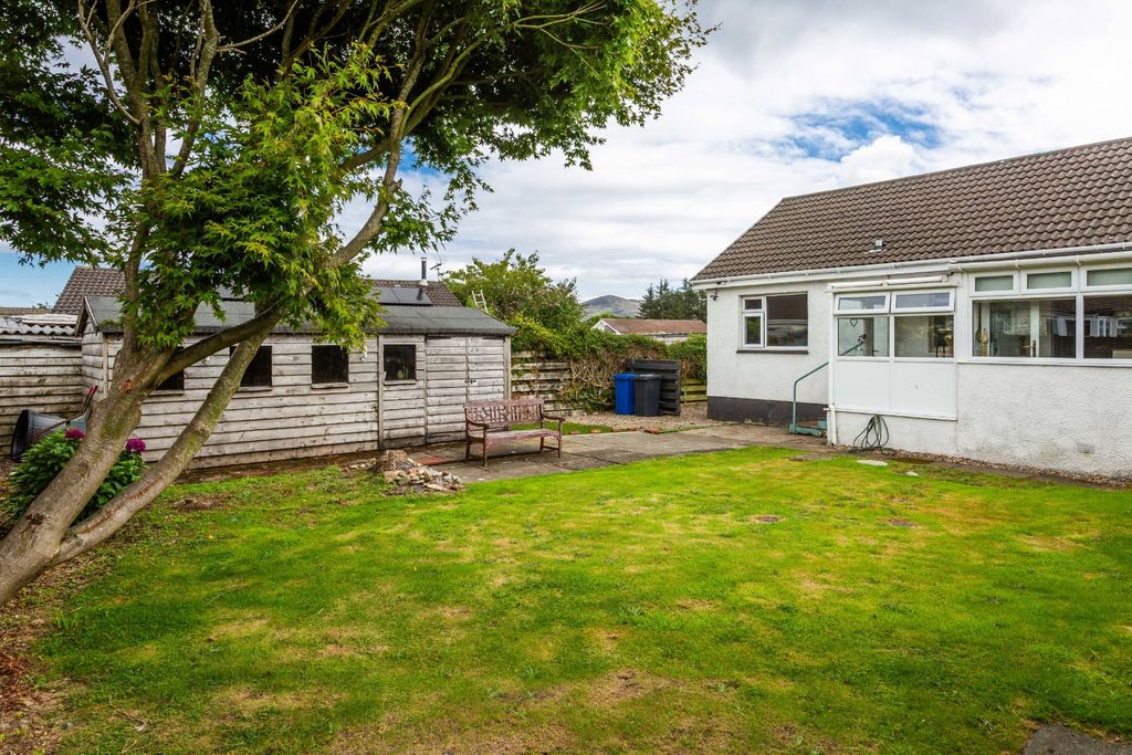 Property photo 2 of 41 4404733