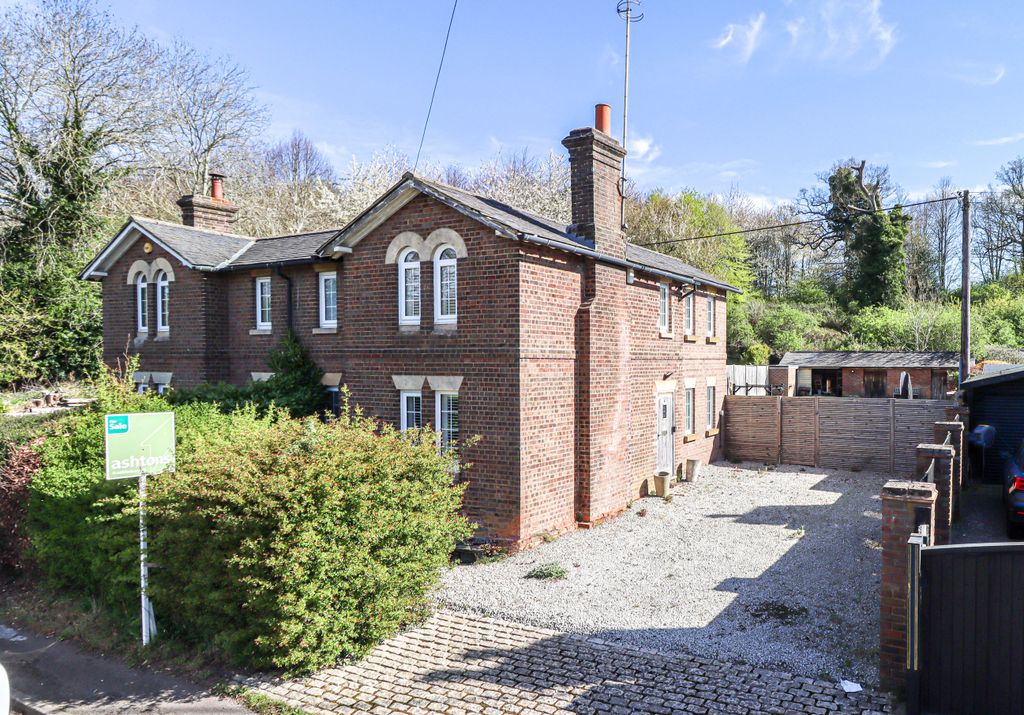 Property photo 1 of 18 Front