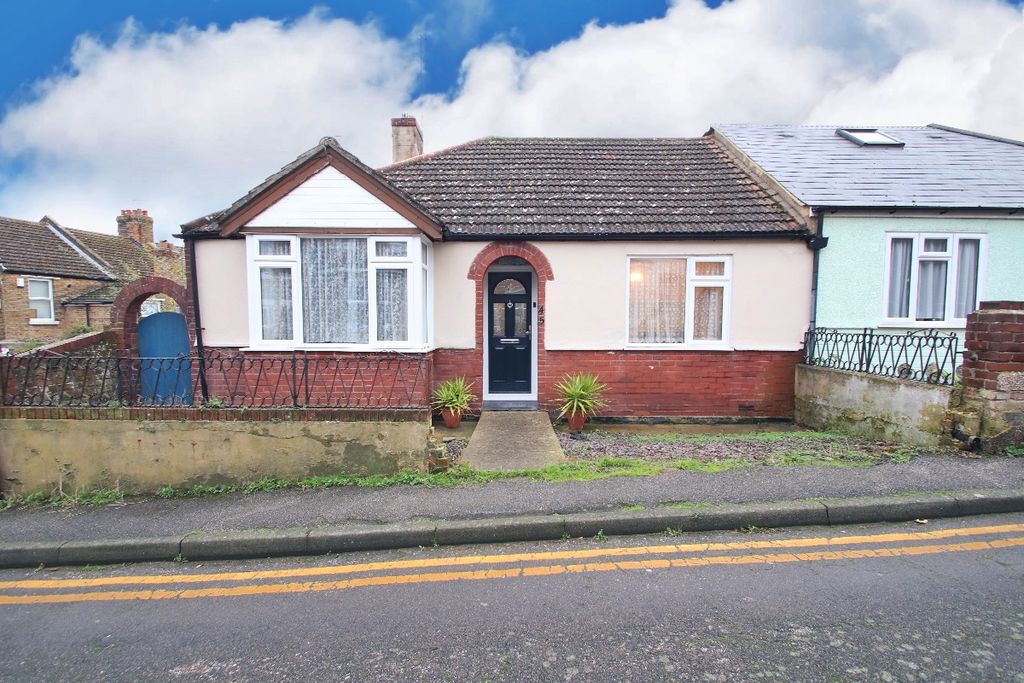 Property photo 1 of 16