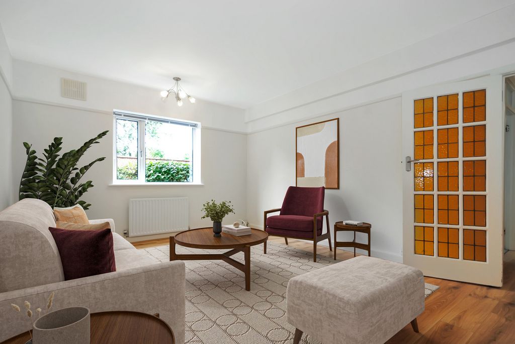 Property photo 1 of 8
