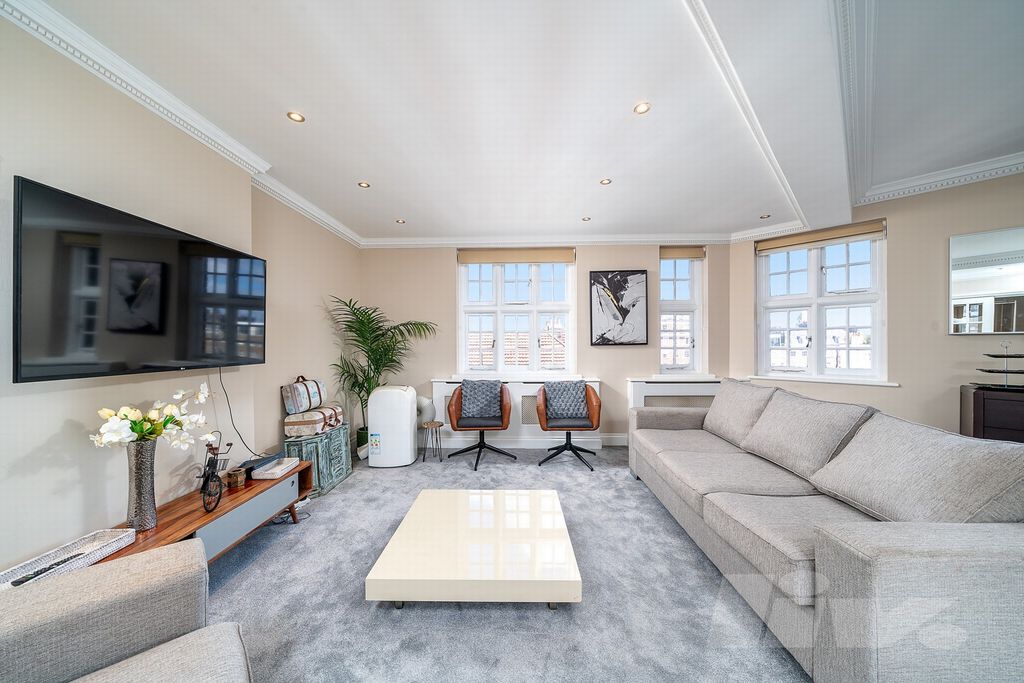 Property photo 2 of 21 Photo 16