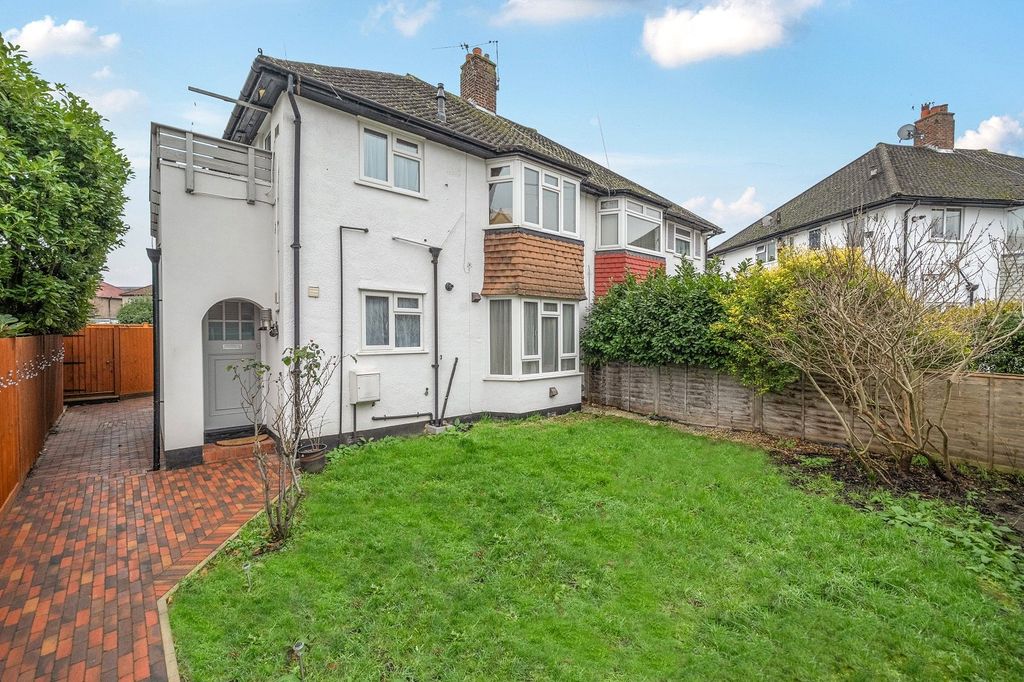 Property photo 1 of 15 Exterior