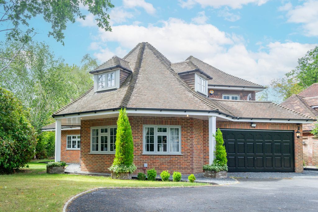 Property photo 1 of 19