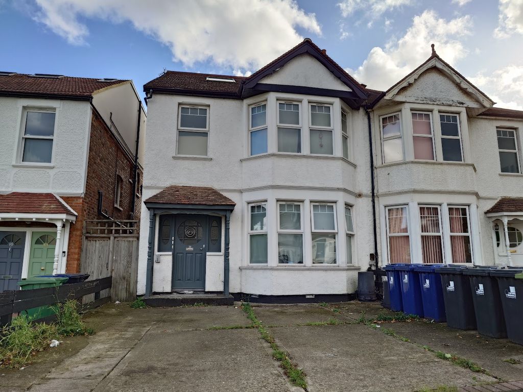 Property photo 1 of 7