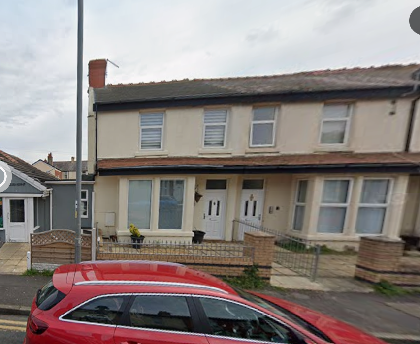 Property photo 1 of 8