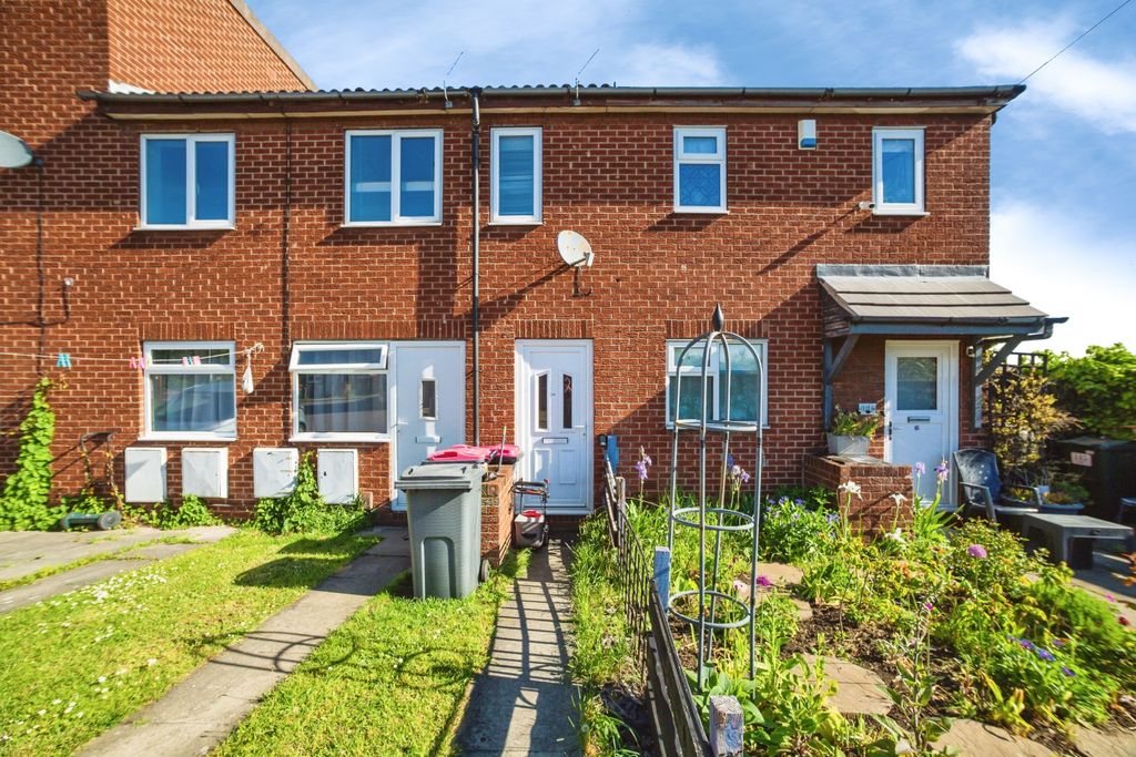 Property photo 2 of 12