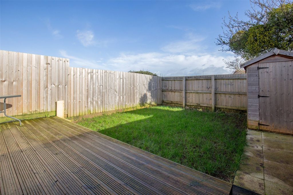 Property photo 2 of 20 Picture No. 32