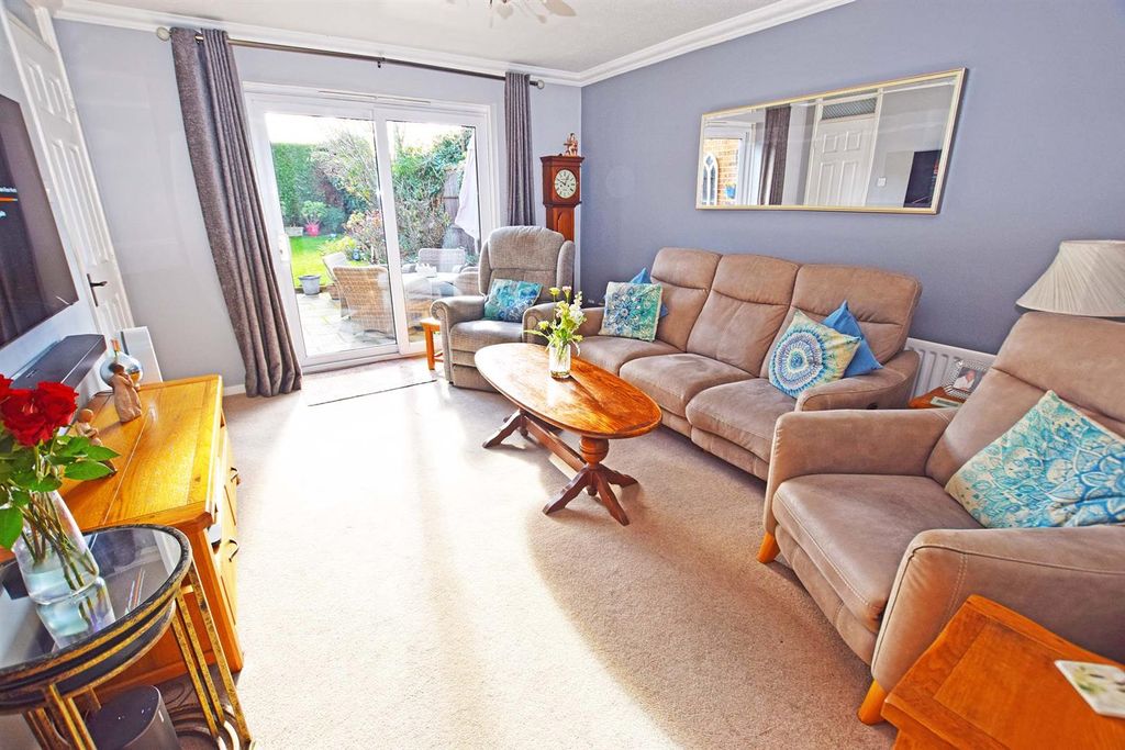 Property photo 2 of 16 Lounge Diner