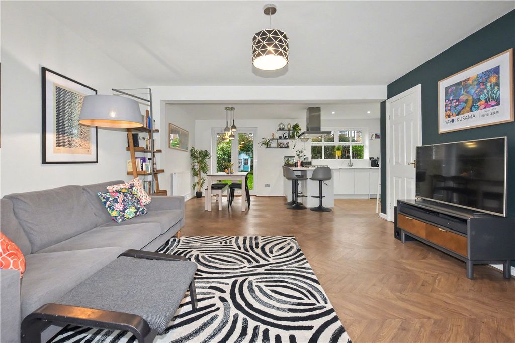 Property photo 2 of 16 Picture 2