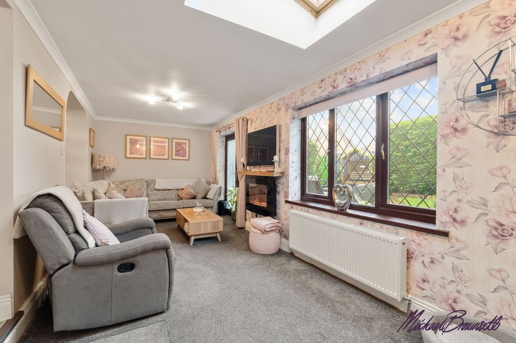 Property photo 3 of 30