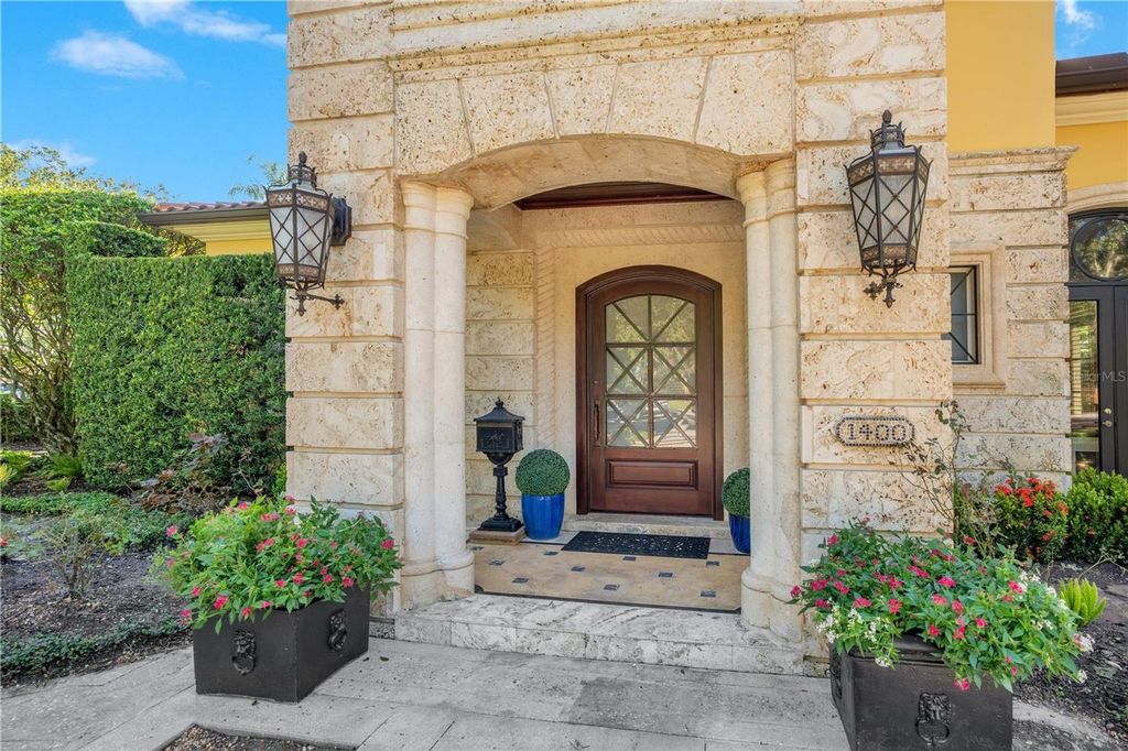 Property photo 2 of 50