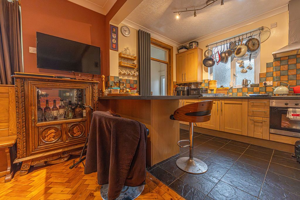 Additional image 8 of 3 bed semi-detached house for saleNewport Road, Rumney CF3