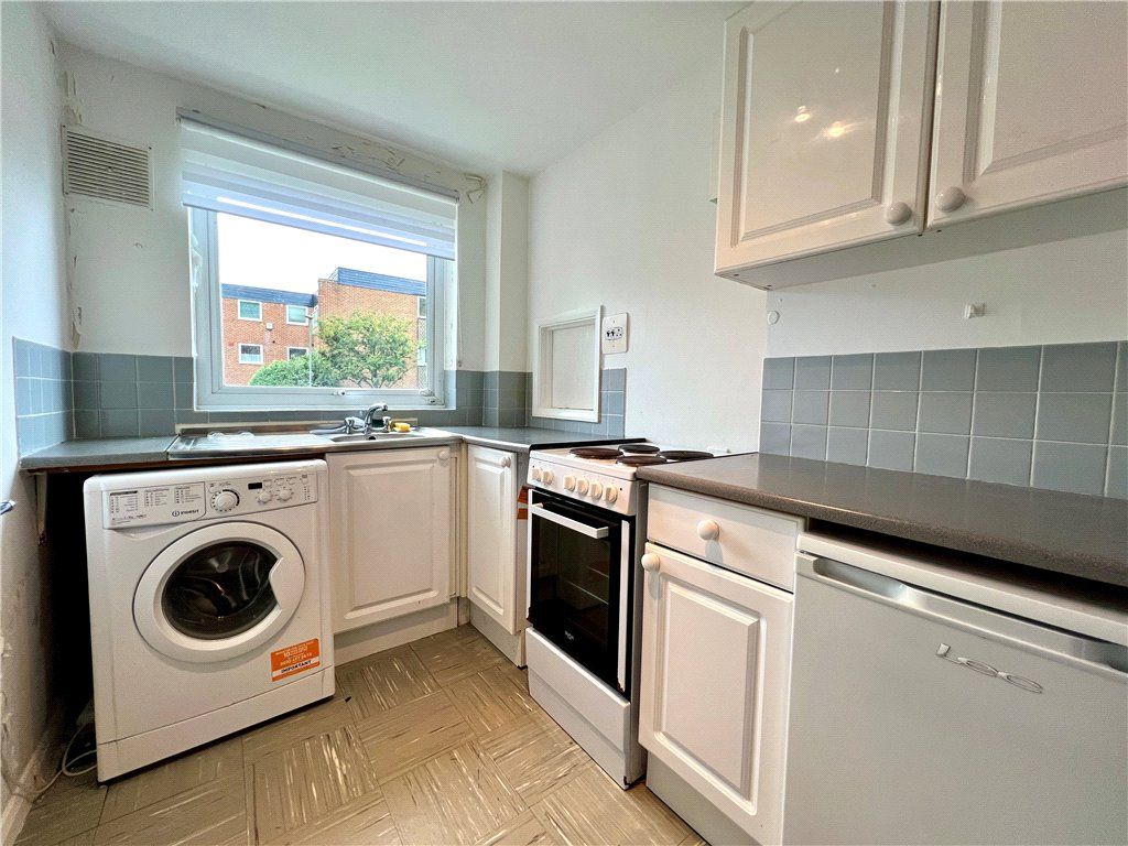 Property photo 3 of 6 Kitchen