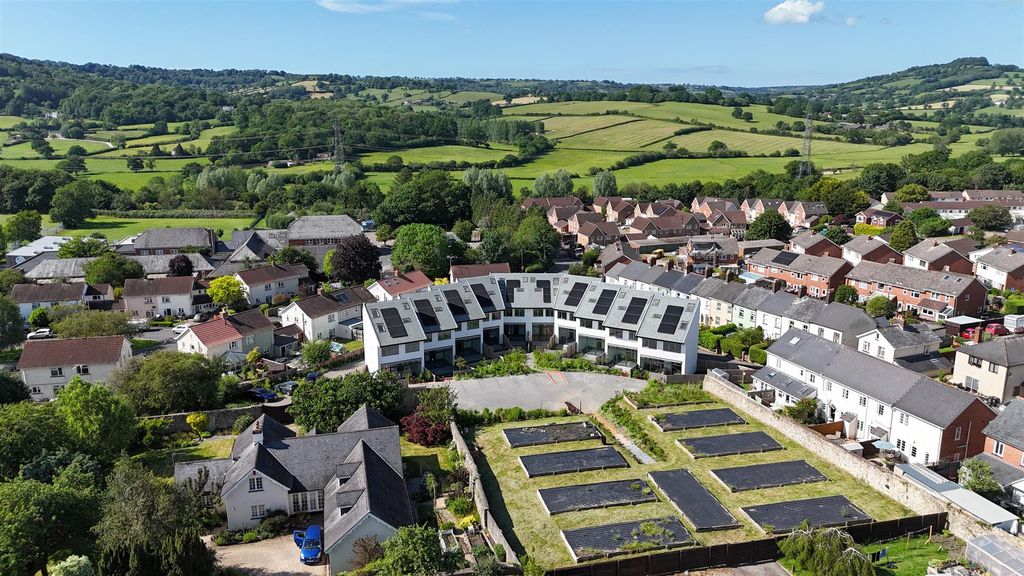 Property photo 1 of 16 Drone 2.Jpg