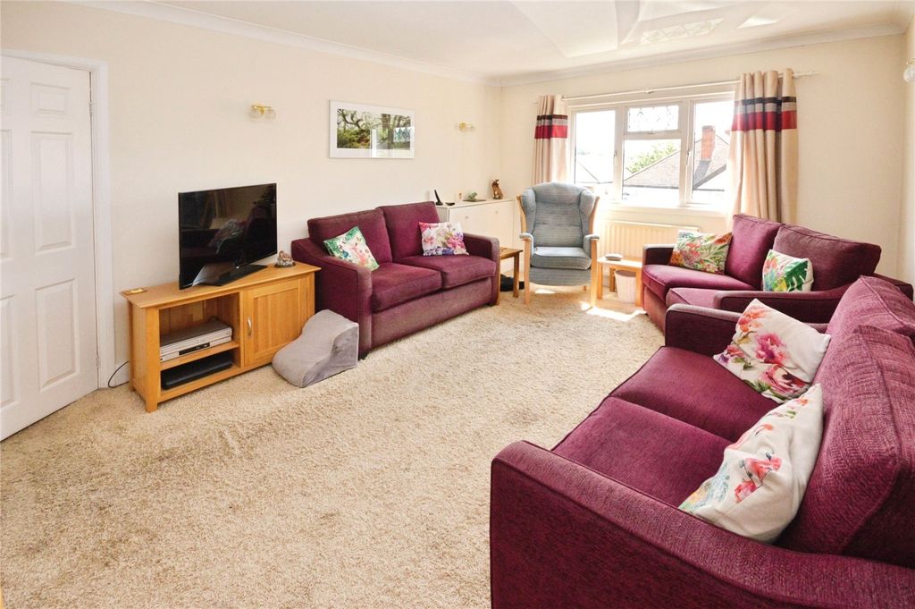 Property photo 2 of 16 Picture No. 10