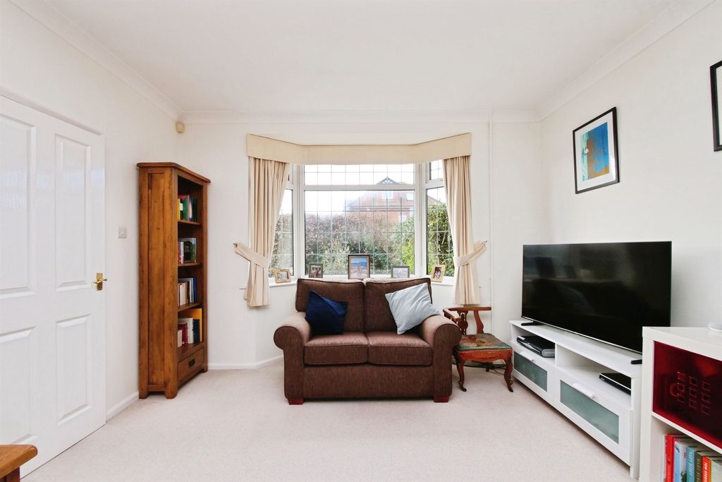 Property photo 3 of 19