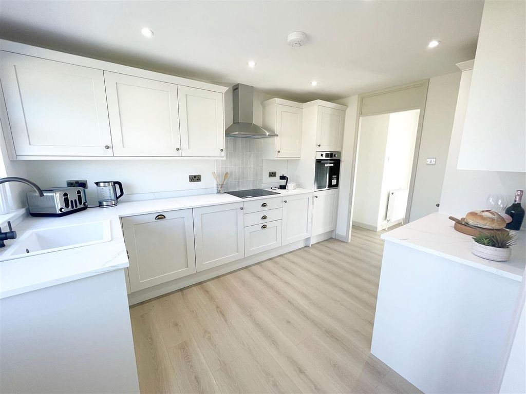 Property photo 2 of 15 6.Jpg