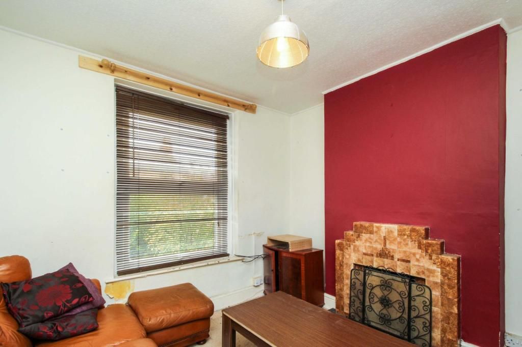 Property photo 2 of 7