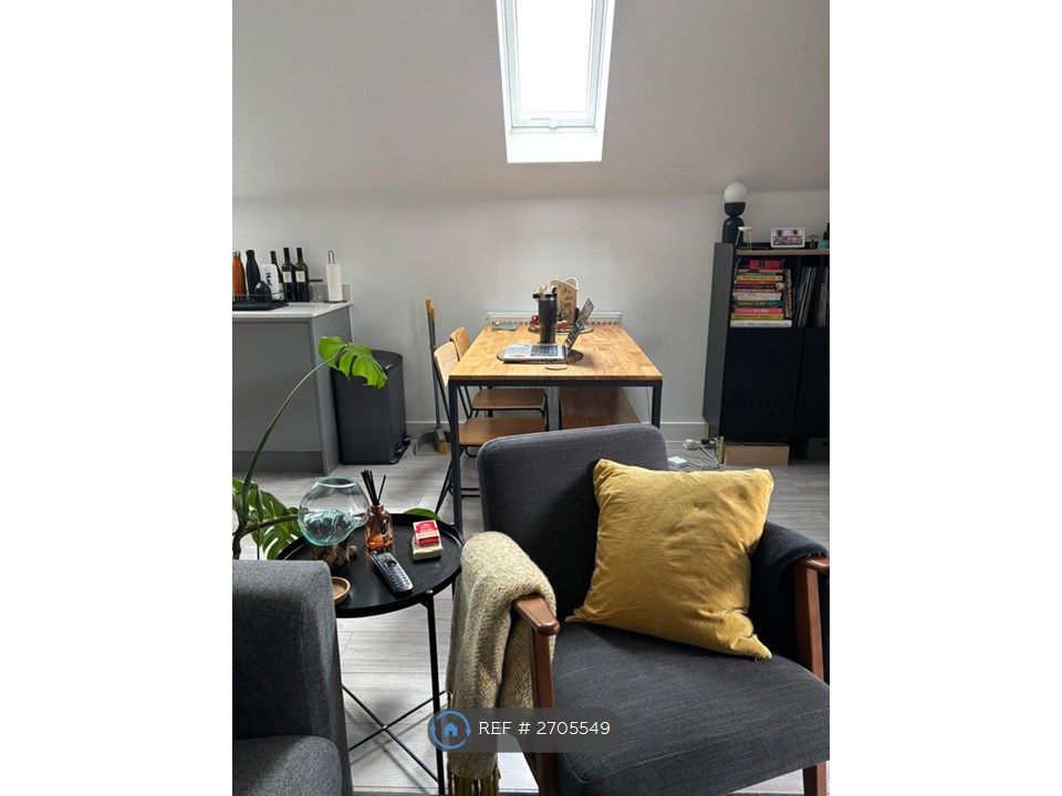 Property photo 2 of 19 Open Plan Lounge / Kitchen