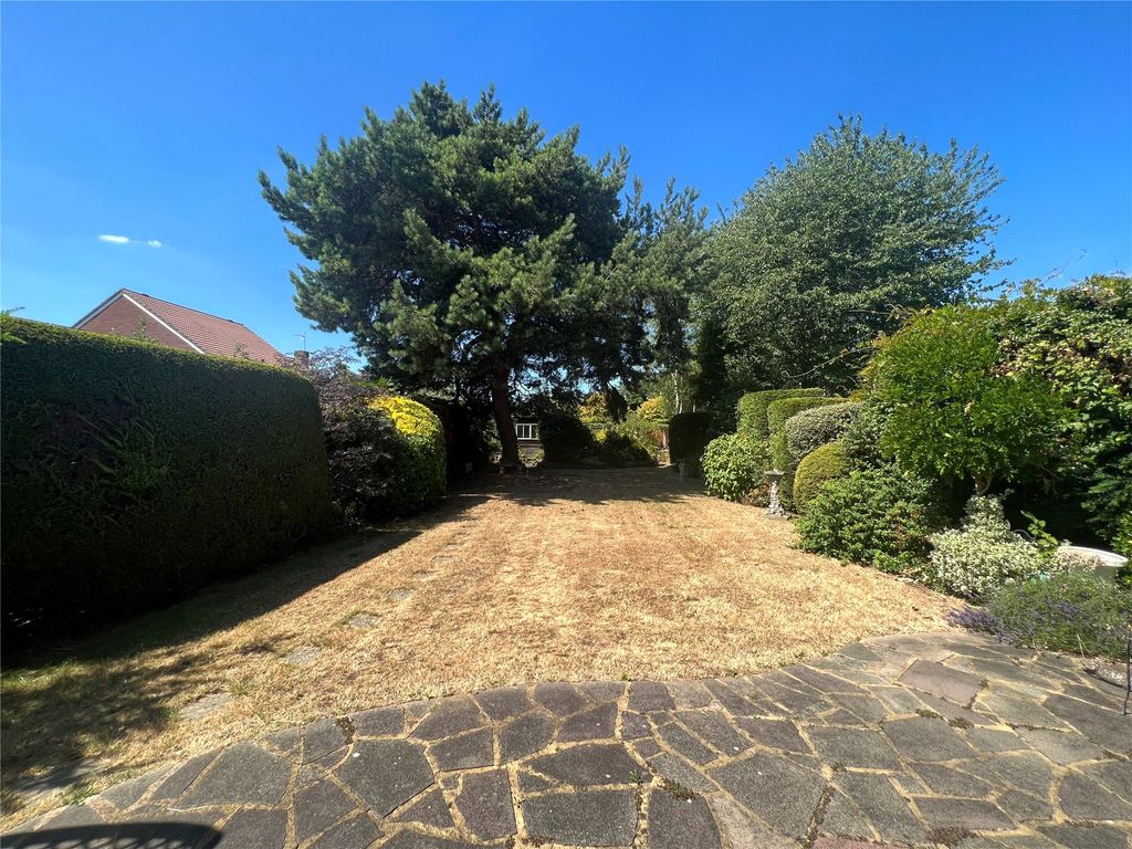 Property photo 3 of 16 Picture No. 17