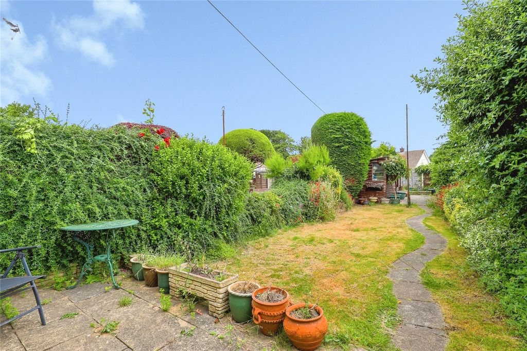 Property photo 2 of 16 Picture No. 09