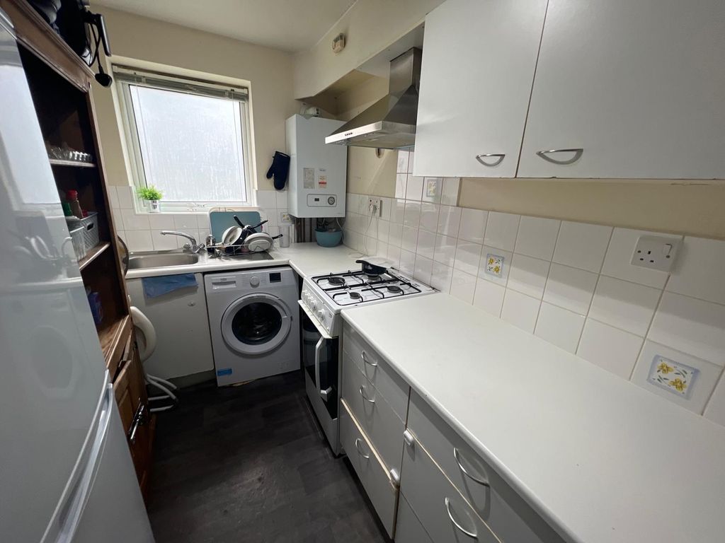 Property photo 3 of 5 Gallery