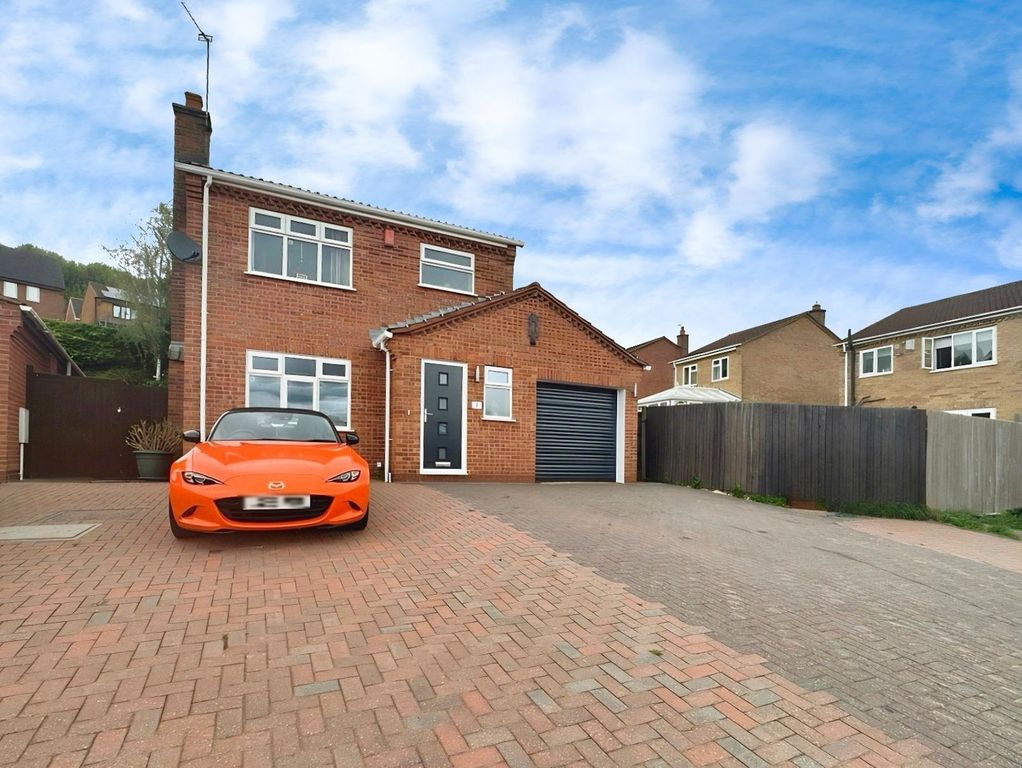 Property photo 1 of 37