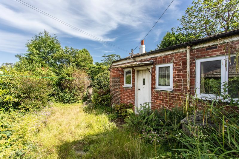 Property photo 3 of 14 Photo 13