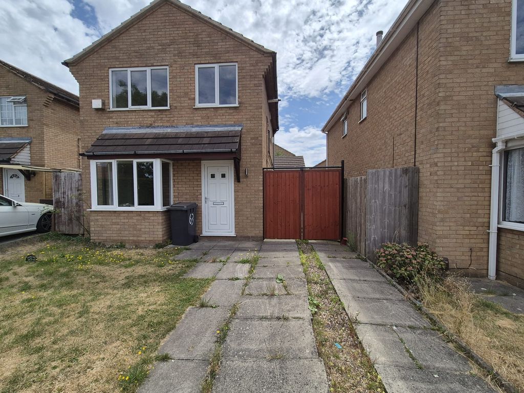Property photo 1 of 12 Front