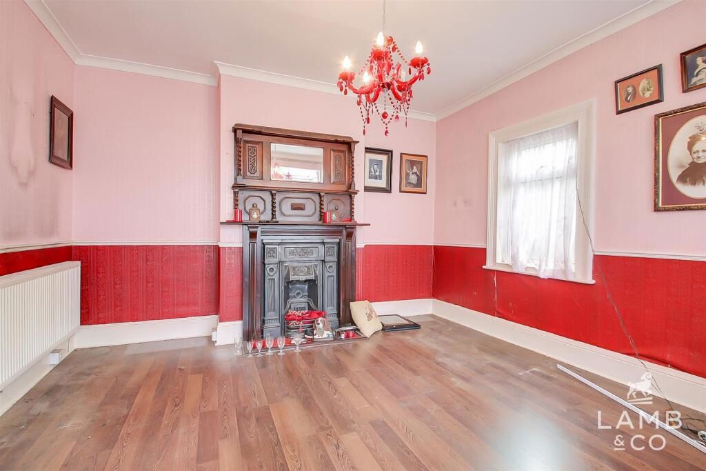 Property photo 2 of 21