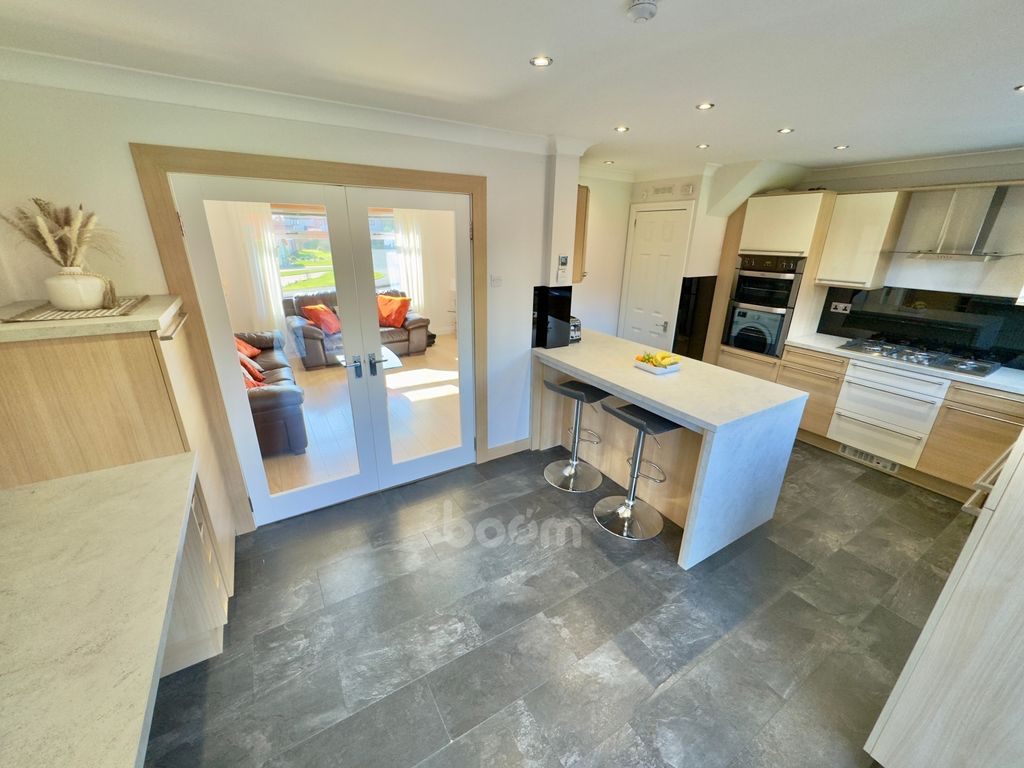 Property photo 3 of 28 Img_0464