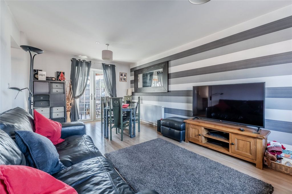 Property photo 2 of 23 Picture No. 10