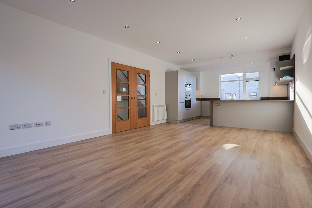 Property photo 2 of 20 Photo 1