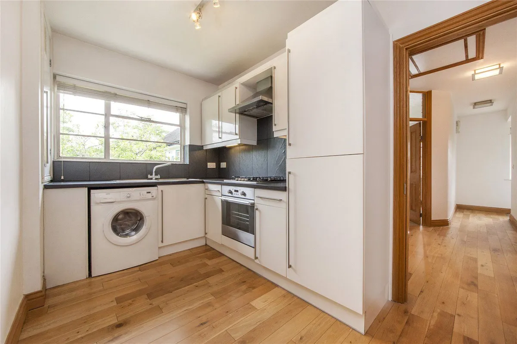 Property photo 2 of 9