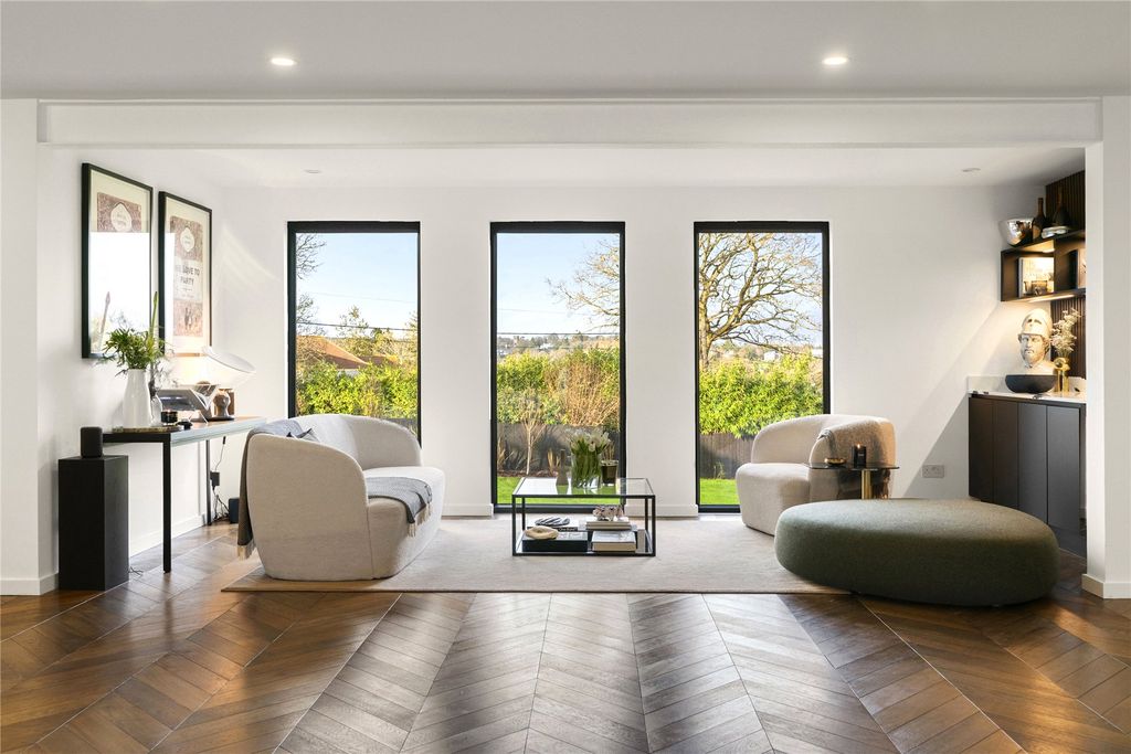 Property photo 2 of 20 Picture No. 19