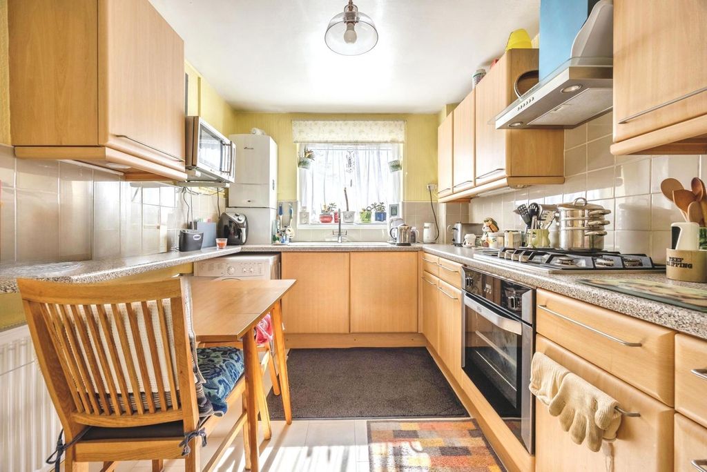 Property photo 2 of 11 Pbox-Img.Jpg