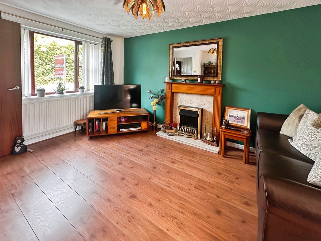 Property photo 3 of 8 Picture No. 07