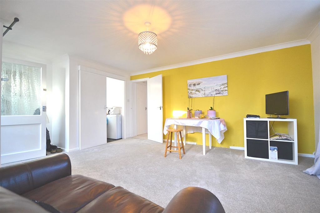 Property photo 2 of 11 8 (87).Png
