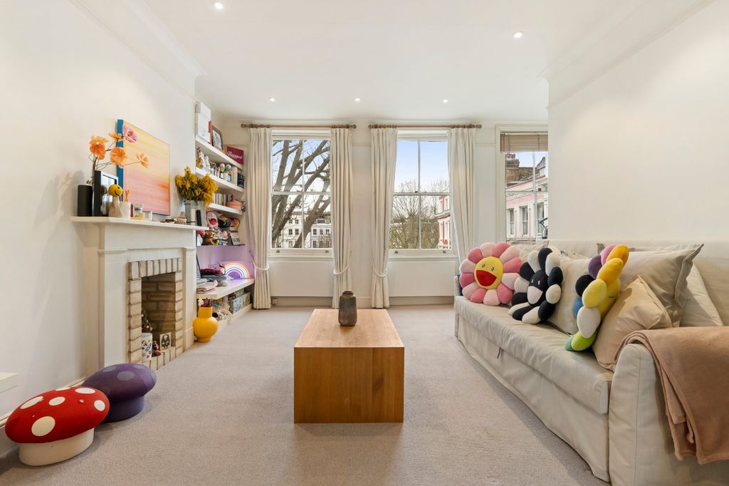 Property photo 3 of 13